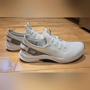 NEW NewBalance Womens DynaSoft Nergize Sport V2 Sneaker (11)